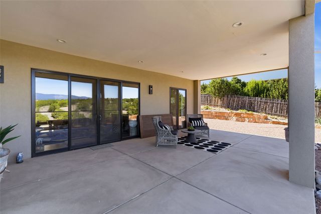 12C Camino Barranca C, Santa Fe, NM 87507