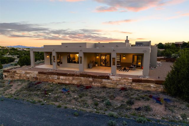 12C Camino Barranca C, Santa Fe, NM 87507