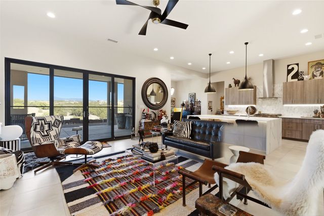 12C Camino Barranca C, Santa Fe, NM 87507