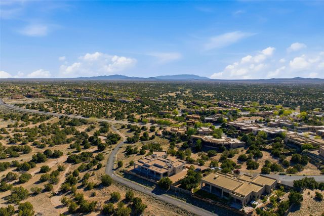 12C Camino Barranca C, Santa Fe, NM 87507