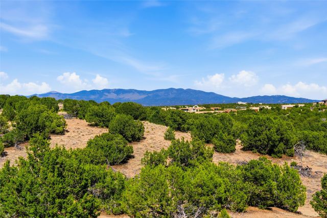 12C Camino Barranca C, Santa Fe, NM 87507