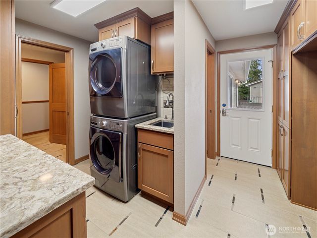 28118 163rd Street E, Wilkeson, WA 98396