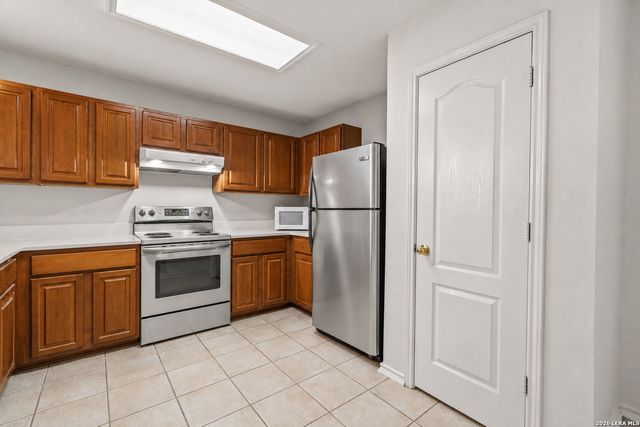 6019 Wexford Pl, San Antonio, TX 78240
