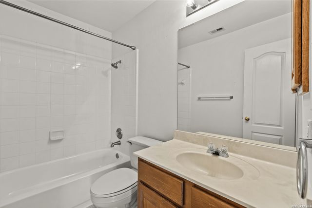 6019 Wexford Pl, San Antonio, TX 78240