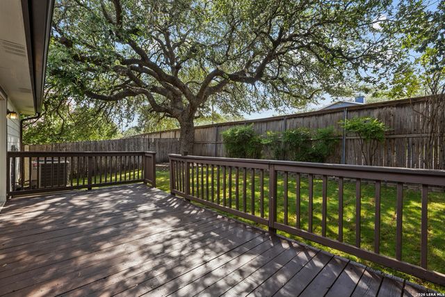 6019 Wexford Pl, San Antonio, TX 78240