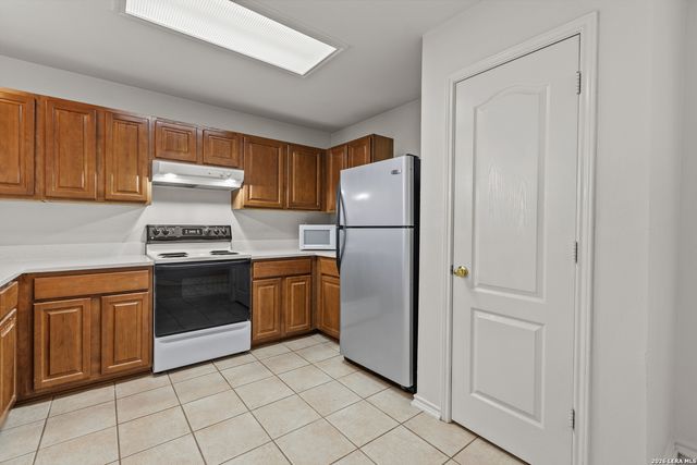 6019 Wexford Pl, San Antonio, TX 78240