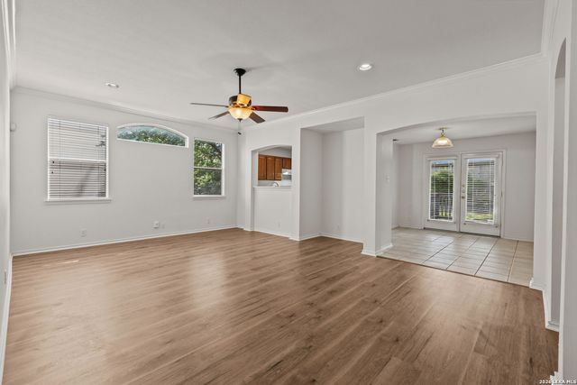 6019 Wexford Pl, San Antonio, TX 78240