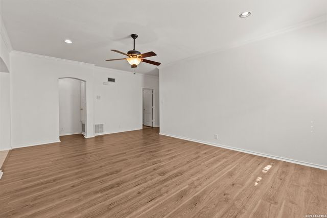 6019 Wexford Pl, San Antonio, TX 78240