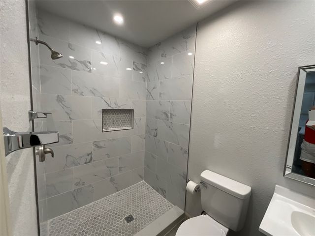 1804 S 5th Street, Garland, TX 75040