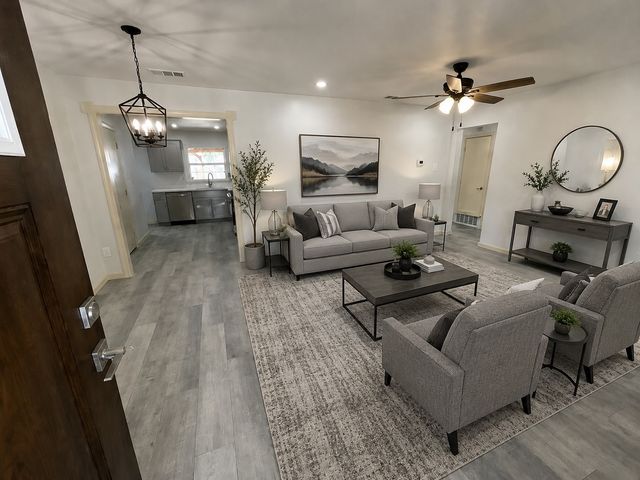 1804 S 5th Street, Garland, TX 75040