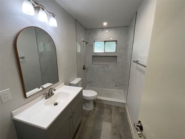 1804 S 5th Street, Garland, TX 75040