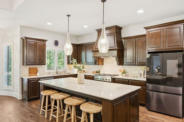 204 Chisholm Trail, Highland Village, TX 75077