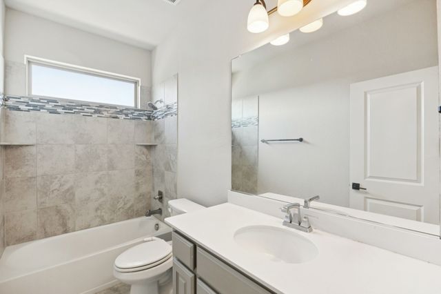 204 Chisholm Trail, Highland Village, TX 75077