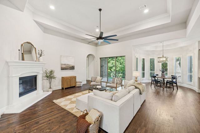 204 Chisholm Trail, Highland Village, TX 75077