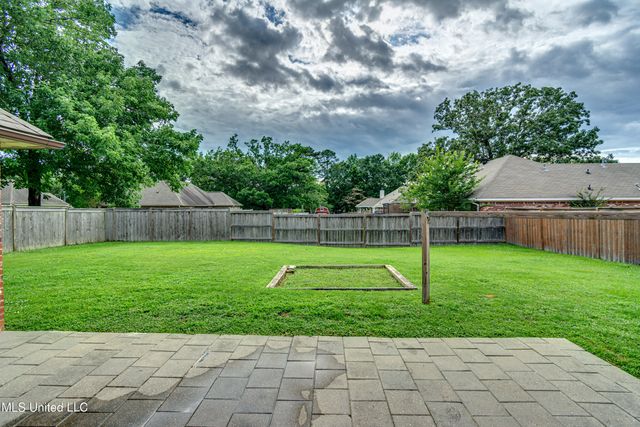 127 Woodridge Drive, Pearl, MS 39208
