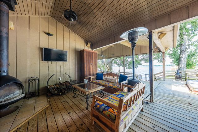 10136 Cherokee Lane, Payne Springs, TX 75156