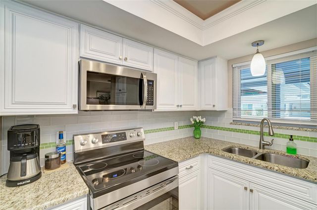 1520 LAKESIDE WAY 147, Sarasota, FL 34232