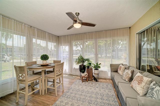 1520 LAKESIDE WAY 147, Sarasota, FL 34232