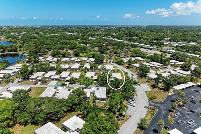 1520 LAKESIDE WAY 147, Sarasota, FL 34232