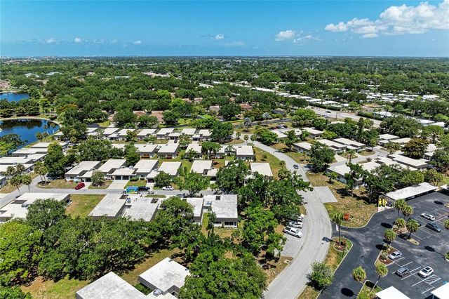 1520 LAKESIDE WAY 147, Sarasota, FL 34232