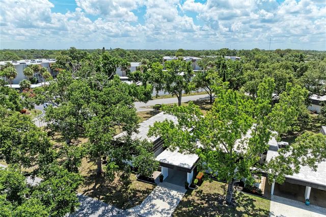 1520 LAKESIDE WAY 147, Sarasota, FL 34232