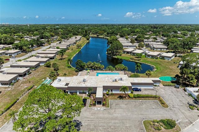 1520 LAKESIDE WAY 147, Sarasota, FL 34232