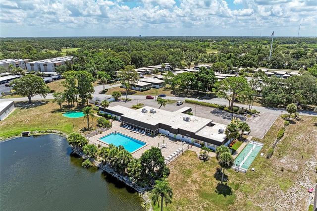 1520 LAKESIDE WAY 147, Sarasota, FL 34232