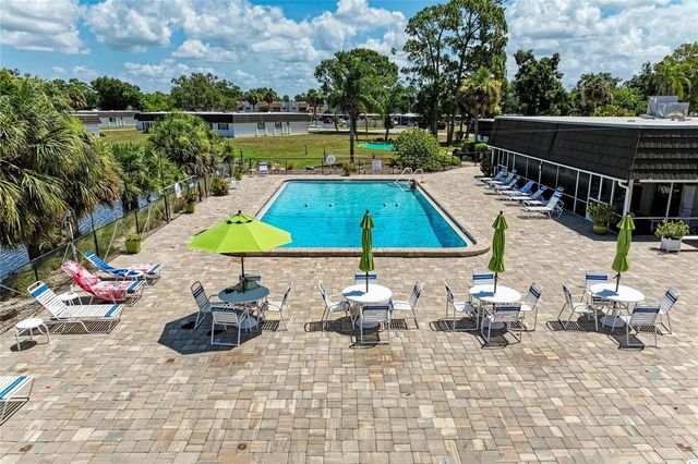 1520 LAKESIDE WAY 147, Sarasota, FL 34232