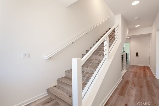 2926 Rowena Avenue 4, Los Angeles, CA 90039