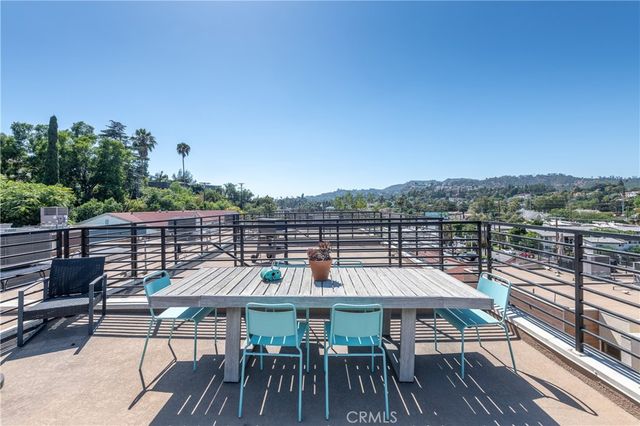 2926 Rowena Avenue 4, Los Angeles, CA 90039