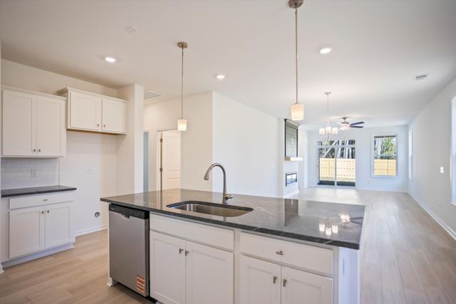 8076 Smooth Whiskey Circle, New Ellenton, SC 29809