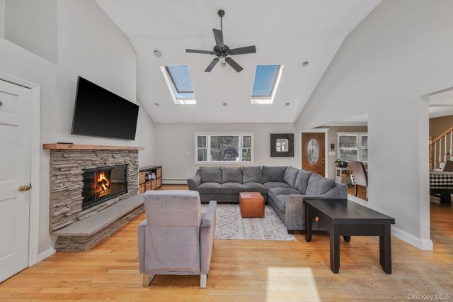 97 N Clinton Avenue, Patchogue, NY 11772