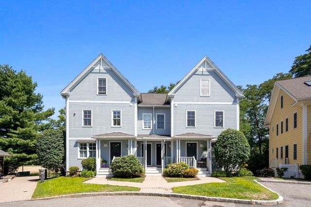 19 Russell Pl 19, Arlington, MA 02474