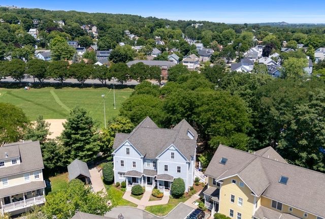 19 Russell Pl 19, Arlington, MA 02474
