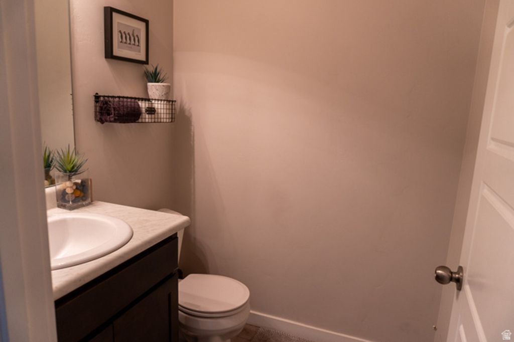 Image 12 of property listing at 935 W LOTUS BROOK DR, South Salt Lake, UT 84119