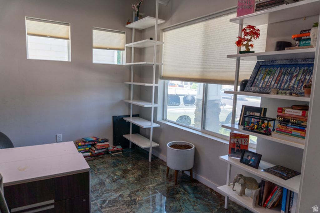 Image 14 of property listing at 935 W LOTUS BROOK DR, South Salt Lake, UT 84119