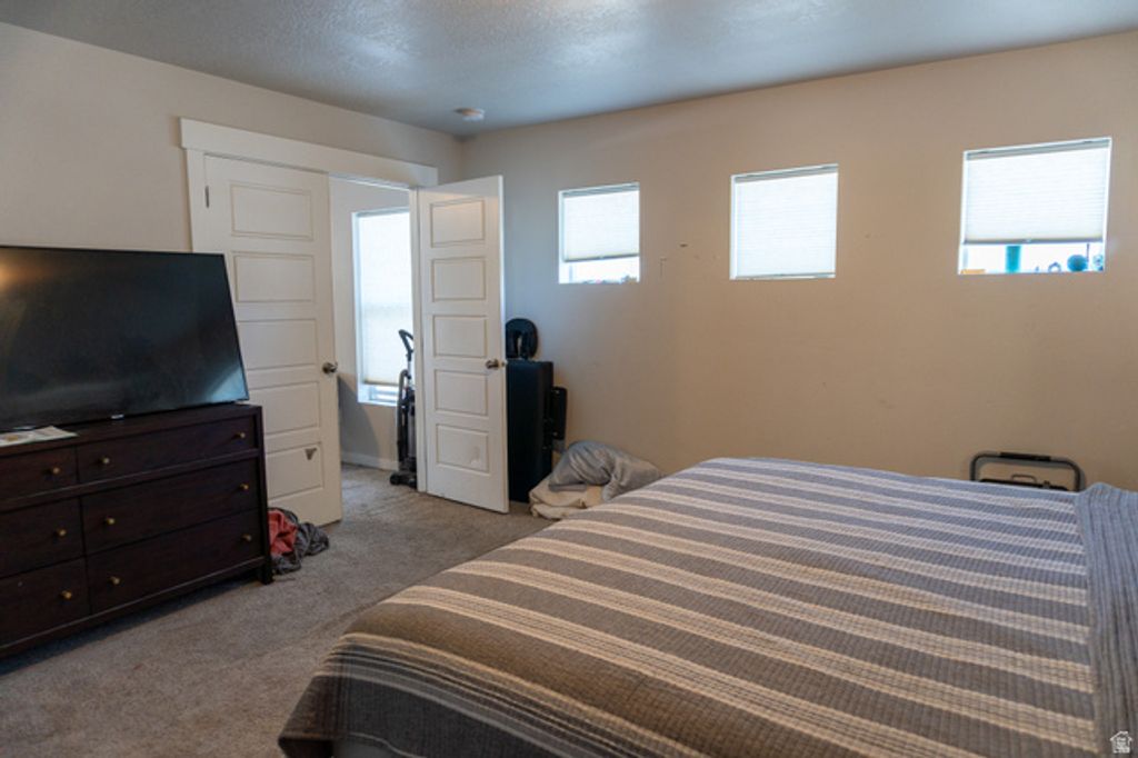 Image 17 of property listing at 935 W LOTUS BROOK DR, South Salt Lake, UT 84119