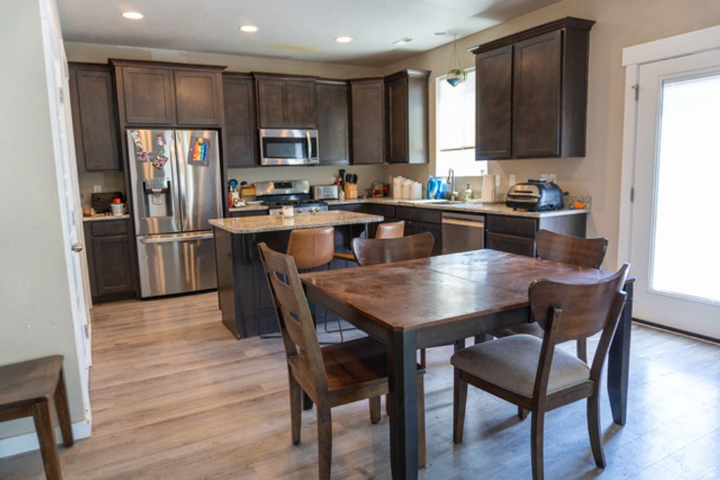 Image 4 of property listing at 935 W LOTUS BROOK DR, South Salt Lake, UT 84119