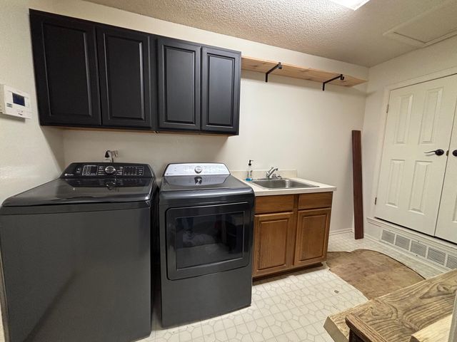 1502 Culpepper Avenue, Wilson, TX 79381