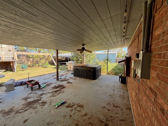 1502 Culpepper Avenue, Wilson, TX 79381