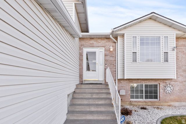 3077 W 4650 S, Roy, UT 84067