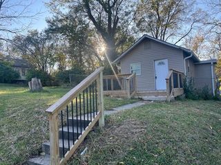 4208 Spruce Avenue, Kansas City, MO 64130