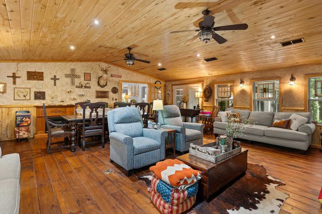 17315 FM 2089, Overton, TX 75684