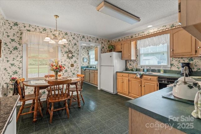 332 Ridge Road, Cheraw, SC 29520