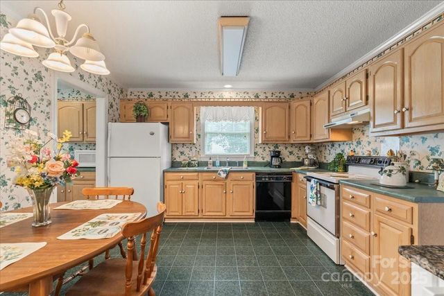 332 Ridge Road, Cheraw, SC 29520