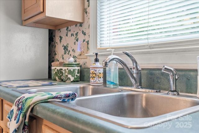 332 Ridge Road, Cheraw, SC 29520