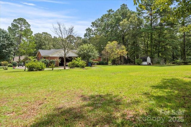 332 Ridge Road, Cheraw, SC 29520