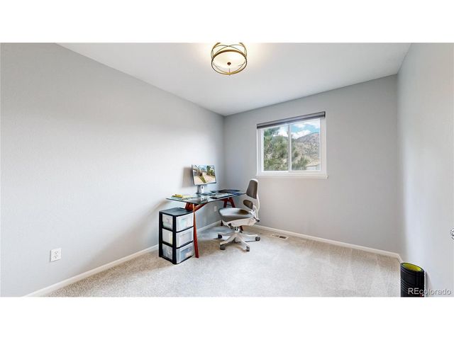 672 Entrada Dr, Golden, CO 80401