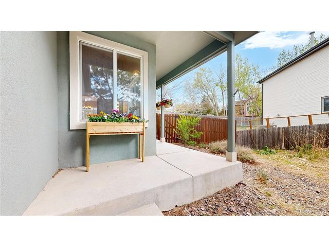 672 Entrada Dr, Golden, CO 80401