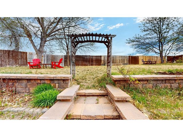 672 Entrada Dr, Golden, CO 80401